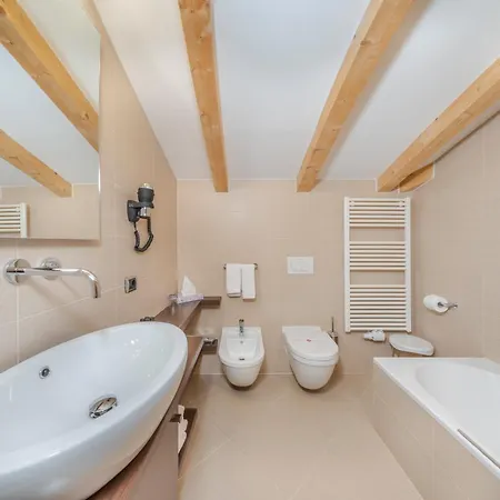 Hotel Dlaces 3*